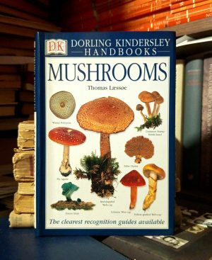 Thomas Laessoe - Mushrooms (Dorling Kindersley Handbooks)