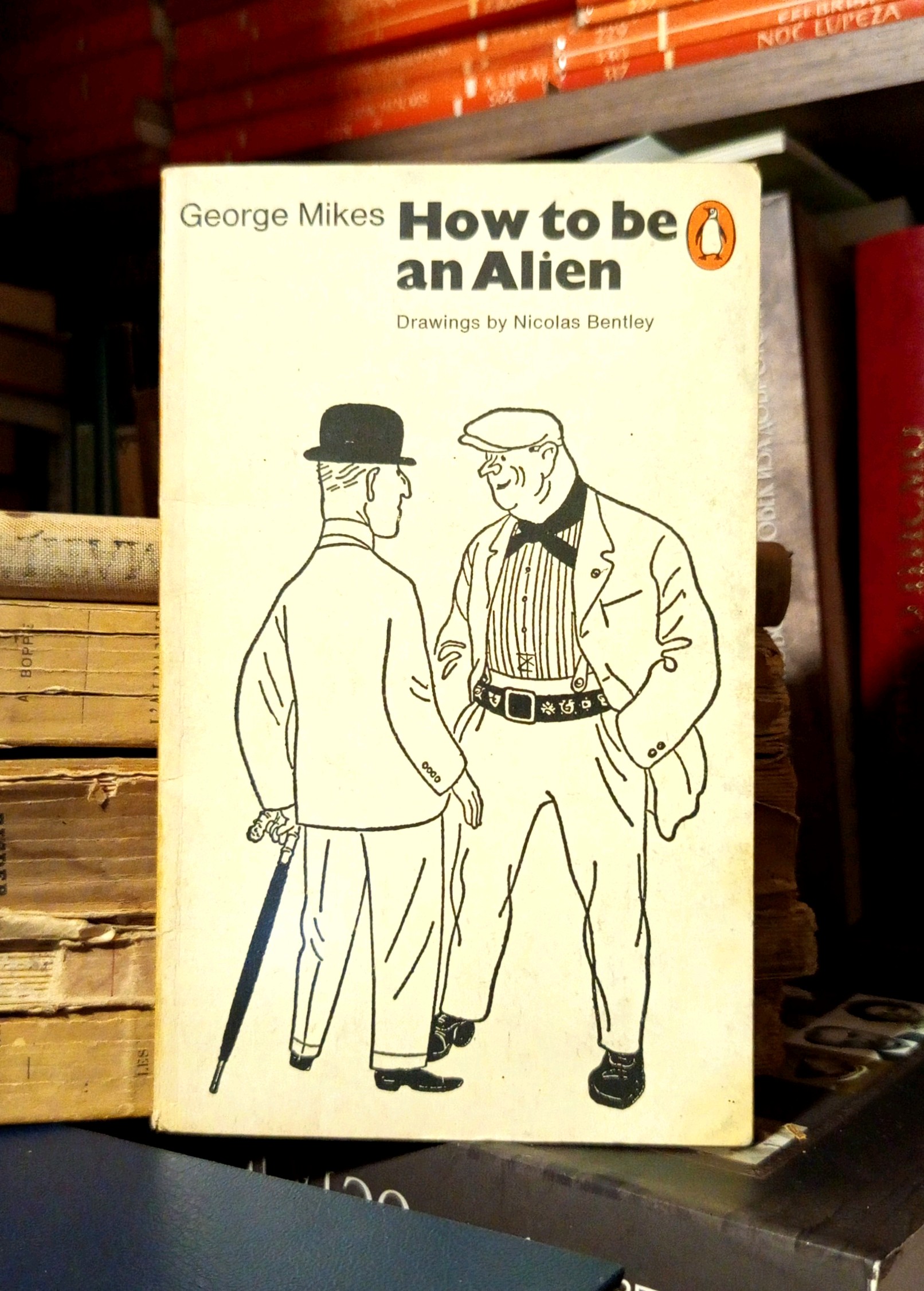 George Mikes - How to be an Alien