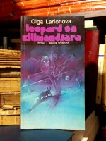 Olga Larionova - Leopard sa Kilimandžara